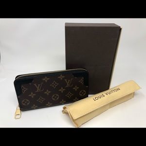 Louis Vuitton Retiro Noir Wallet